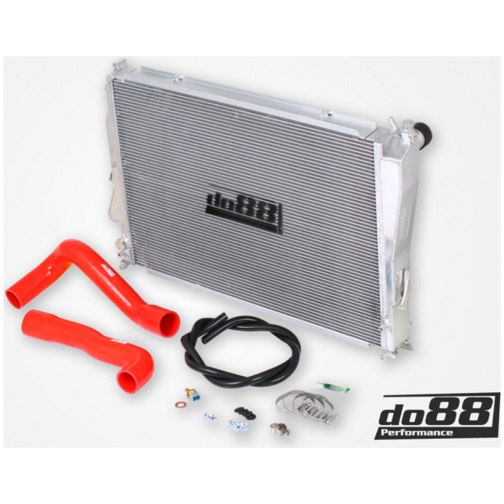 DO88 BMW M3 E46 Radiatore in alluminio, tubo rosso